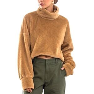 Angela Mara Italy warm brown furry boxy drop shoulder very long sleeve top M